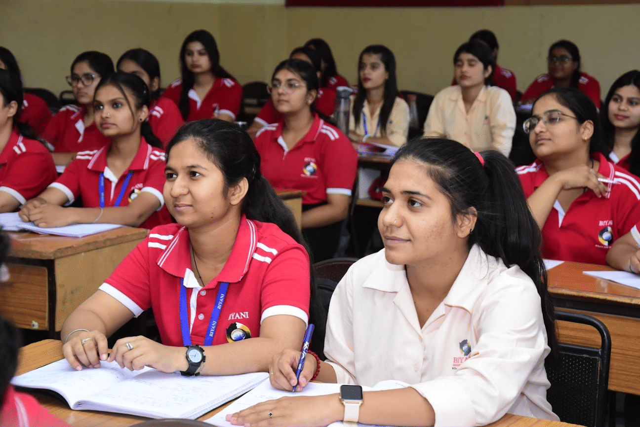 Biyani Girls College Jaipur Labs photo 16